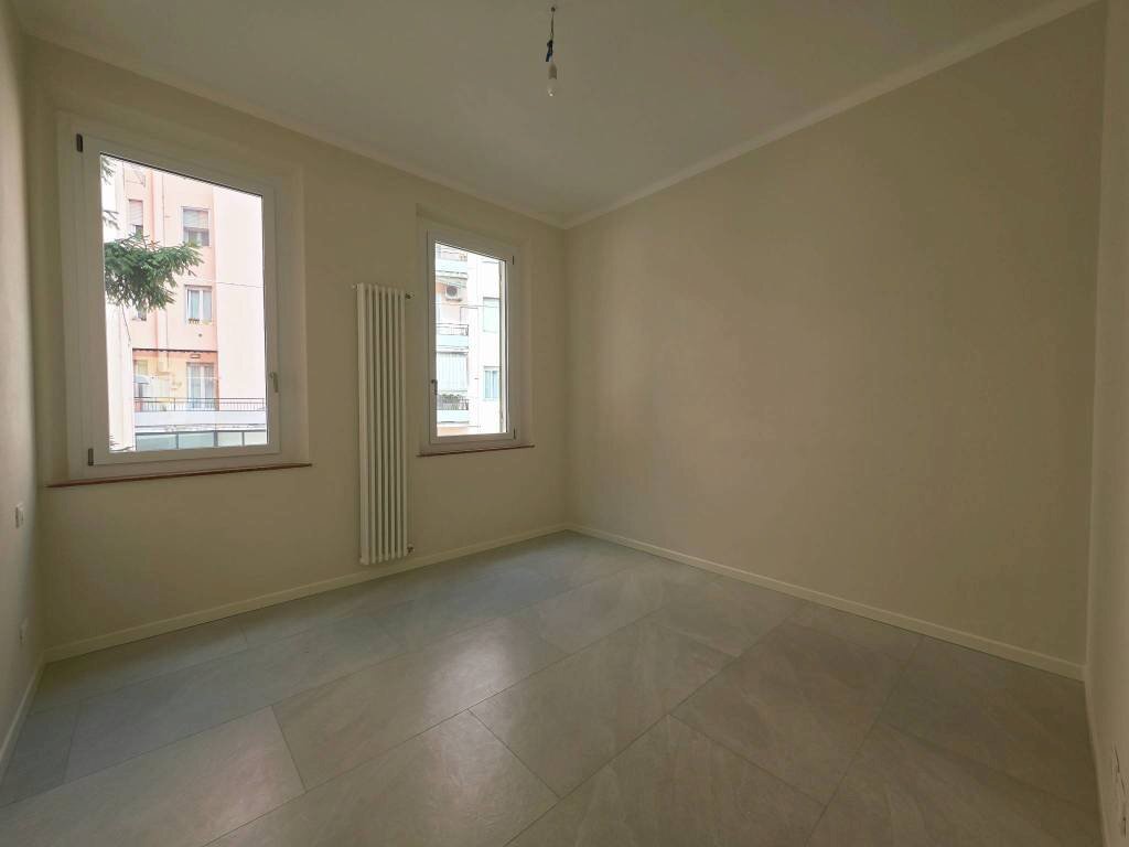 Stanza non arredata - Four-room apartment piazzale Pablo, SN, Parma (neighborhood Pablo) - photo 3