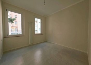 Stanza non arredata - Four-room apartment piazzale Pablo, SN, Parma (neighborhood Pablo) - photo 3