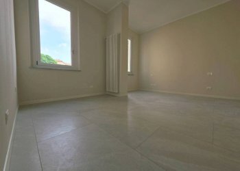 Stanza non arredata - Four-room apartment piazzale Pablo, SN, Parma (neighborhood Pablo) - photo 4