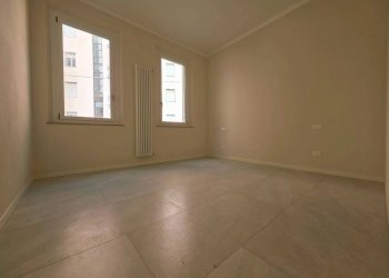 Camera da letto - Four-room apartment piazzale Pablo, SN, Parma (neighborhood Pablo) - photo 9