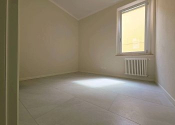 Camera da letto - Four-room apartment piazzale Pablo, SN, Parma (neighborhood Pablo) - photo 10
