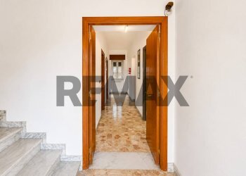 Hall / corridoio - Villa Via Papa Giovanni XXIII
 
16, Casali del Manco - foto 3