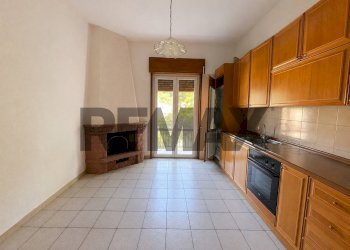 Cucina - Villa Via Papa Giovanni XXIII
 
16, Casali del Manco - foto 9
