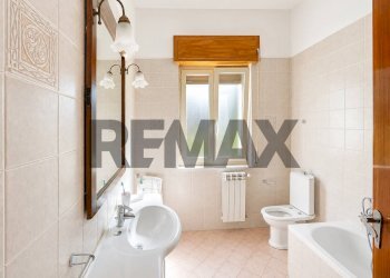 Bagno - Villa Via Papa Giovanni XXIII
 
16, Casali del Manco - foto 10