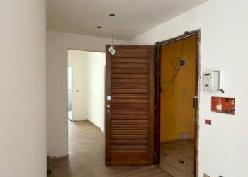 Interno appartamento - Trilocale via Zara, 8, Biella - foto 5