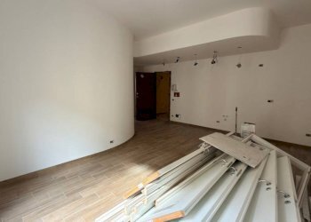 Cucina - Trilocale via Zara, 8, Biella - foto 11
