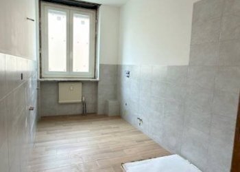 Bagno - Trilocale via Zara, 8, Biella - foto 13