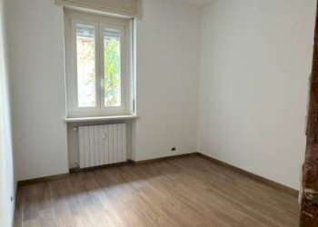 Camera da letto - Quadrilocale via Zara, 8, Biella - foto 10