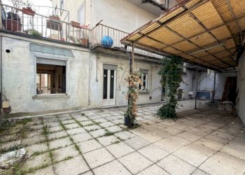 Cortile interno - Quadrilocale via Zara, 8, Biella - foto 26