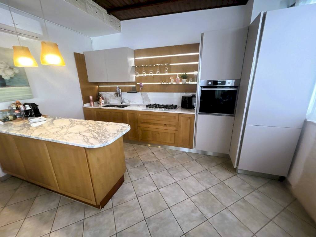 Cucina - Four-room apartment via Tenente Domenico Speranza, 8, Bitonto - photo 2