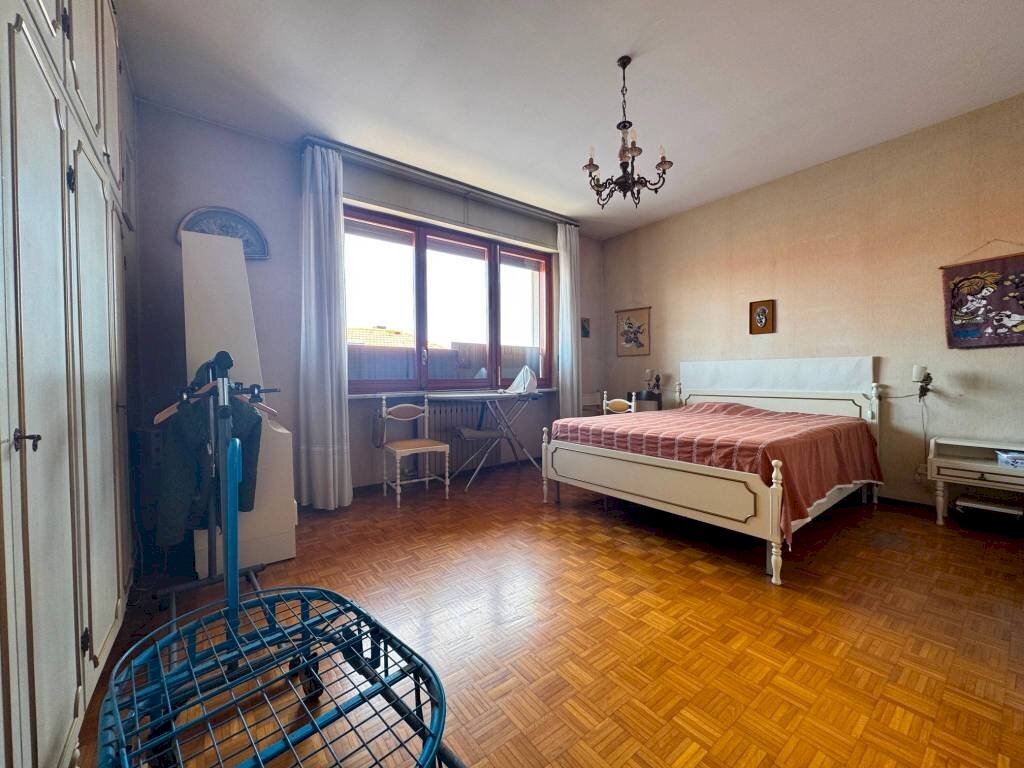 Camera da letto - Attic via Giovanni Battista Bongioanni, 15, Cuneo (neighborhood Donatello) - photo 2
