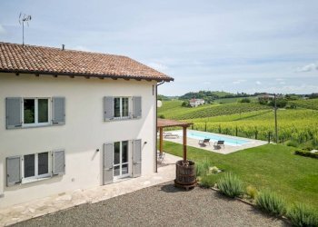 Piscina - Villa strada Bricco, 46, Nizza Monferrato - photo 9