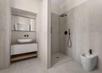 Bagno - Appartamento via Milazzo, 2, Torino (zona Borgo Po) - foto 6