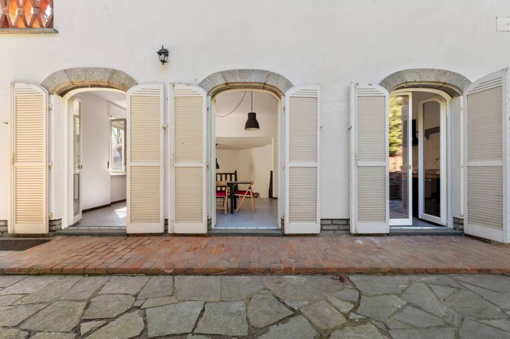 Cortile interno - Villa strada dei Ronchi, 117, Torino - photo 3
