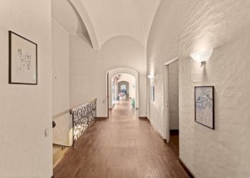 Corridoio - Villa strada San Giorgio Miglietta, 3, Casale Monferrato - foto 19