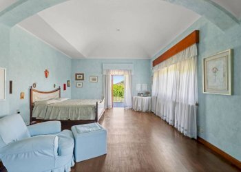 Salone - Villa strada San Giorgio Miglietta, 3, Casale Monferrato - foto 21