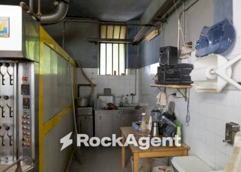 Magazzino - Negozio via per Camaiore, Lucca - foto 11