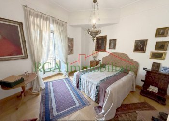 Camera da letto - Quadrilocale piazza Mercato del Fieno, Bergamo (zona Città Alta) - foto 14