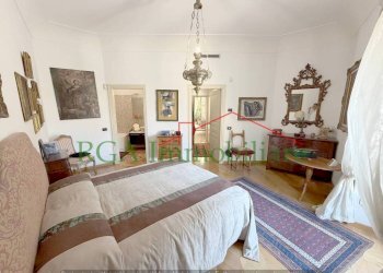 Camera da letto - Quadrilocale piazza Mercato del Fieno, Bergamo (zona Città Alta) - foto 21