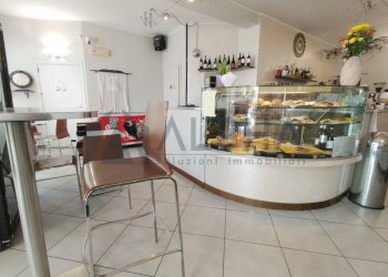 Interno non residenziale - Bar Tavola Calda - Fredda via Bonifica, Ravenna - foto 3