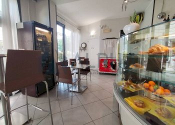 Interno non residenziale - Bar Tavola Calda - Fredda via Bonifica, Ravenna - foto 5