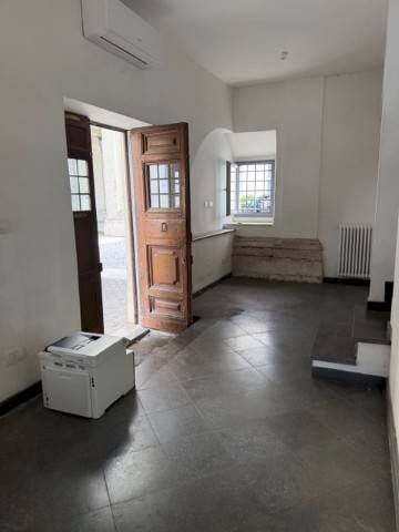 Ingresso - Stable - Palace via 24 Maggio, Roma (neighborhood Centro Storico) - photo 2