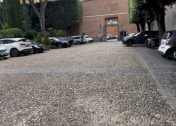 Posto macchina - Stable - Palace via 24 Maggio, Roma (neighborhood Centro Storico) - photo 1