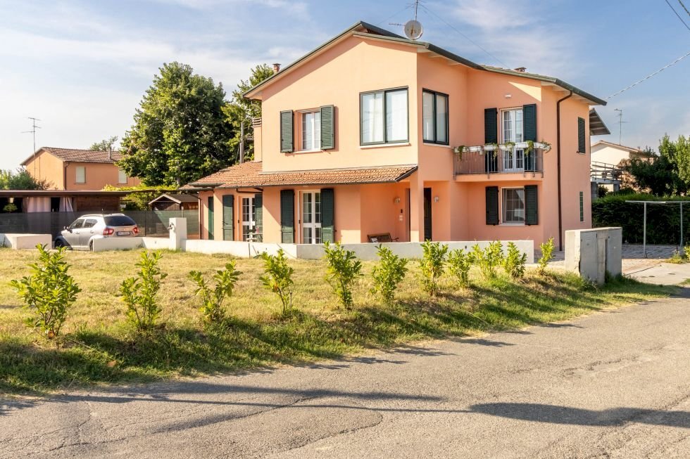 Villa Imola - photo 2