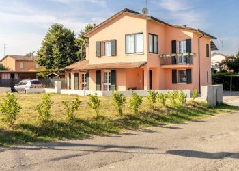 Villa Imola - photo 2