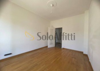 14 - Three-room apartment Via Giulia di Barolo, Torino (neighborhood Vanchiglia) - photo 9