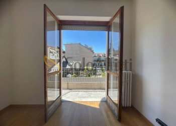 17 - Three-room apartment Via Giulia di Barolo, Torino (neighborhood Vanchiglia) - photo 11
