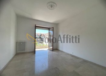 20 - Three-room apartment Via Giulia di Barolo, Torino (neighborhood Vanchiglia) - photo 12