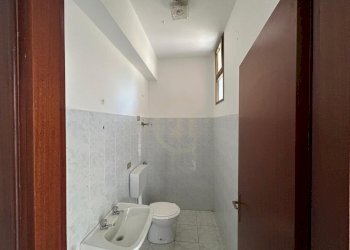 bagno - Locale Commerciale Gravina di Catania - foto 9