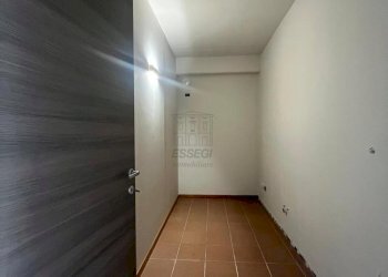ufficio moderno con ascensore a piedi in centro (4 - Ufficio Via delle Tagliate, Lucca - foto 8