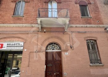 IMG_1781 - Appartamento Via Giuseppe Bentivogli 85, Bologna (zona Cirenaica) - foto 1