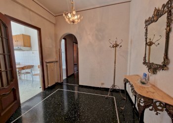 ingresso b appartamento via vezzani rivarolo genov - Apartment Via Faliero Vezzani 42, Genova (neighborhood Rivarolo) - photo 2