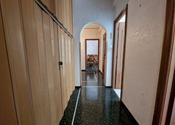 corridoio b appartamento via vezzani rivarolo geno - Apartment Via Faliero Vezzani 42, Genova (neighborhood Rivarolo) - photo 3