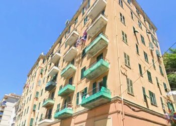 Facciata Via Ventotene - Four-room apartment at auction Via Ventotene 27/4, Genova (neighborhood Lagaccio) - photo 1