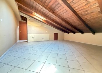WhatsApp Image 2026-06-25 at 10.15.03 (2) - Attic Tremestieri Etneo - photo 5