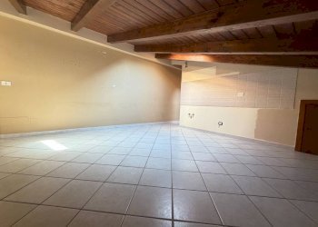 WhatsApp Image 2026-06-25 at 10.15.03 (4) - Attic Tremestieri Etneo - photo 7