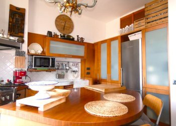cucina - Apartment Via Carlo Montanari 1, Genova (neighborhood Foce) - photo 13