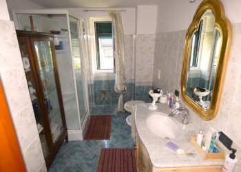 bagno - Apartment Via Carlo Montanari 1, Genova (neighborhood Foce) - photo 22