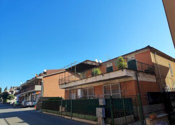 665909728_1518978306675434_7128335592386228080_n - Four-room apartment Via Giuseppe Garibaldi 149, Guidonia Montecelio - photo 1