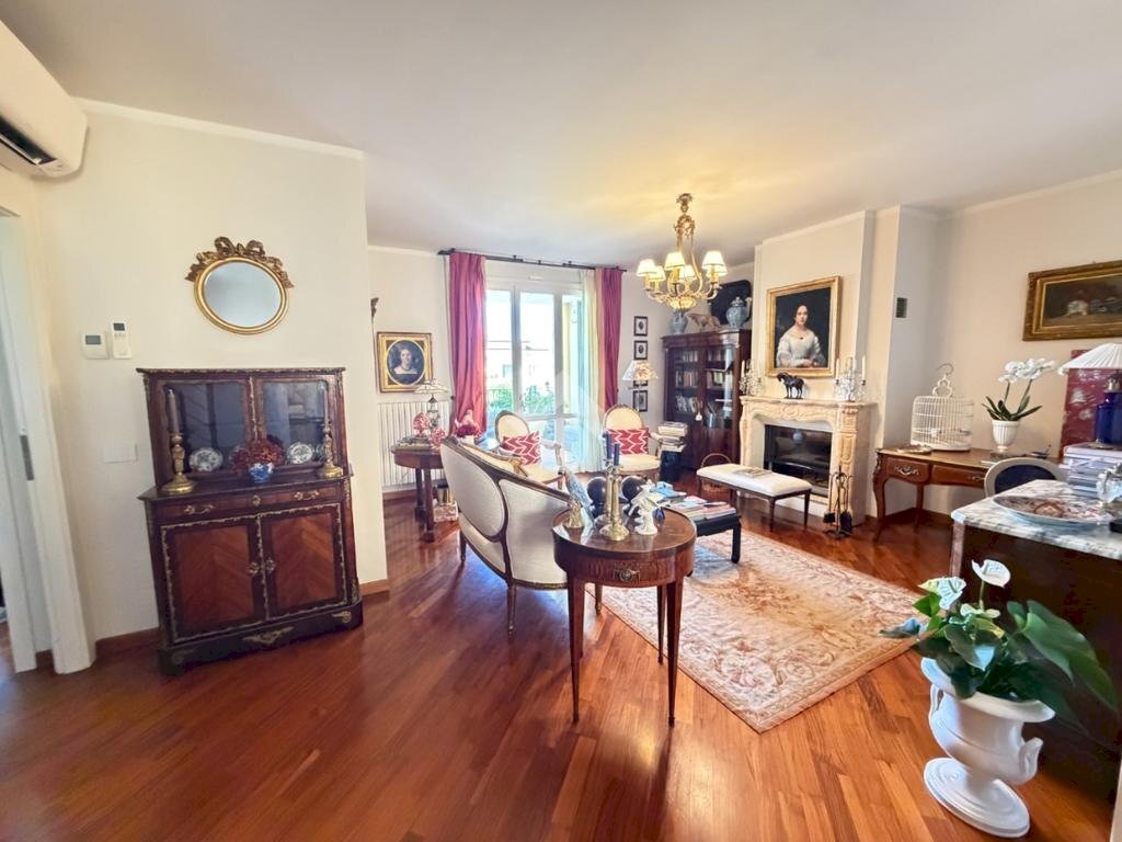 Four-room apartment Via Giardini Sud, Formigine - photo 1