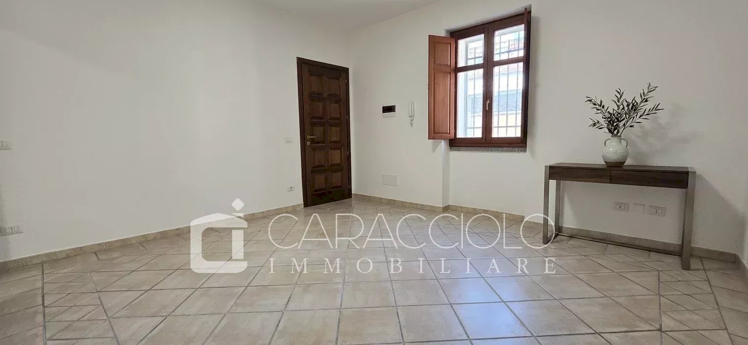 Two-room apartment Via Filippo Corridoni, Olbia - photo 1