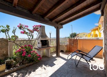 Three-room apartment Siniscola - photo 1