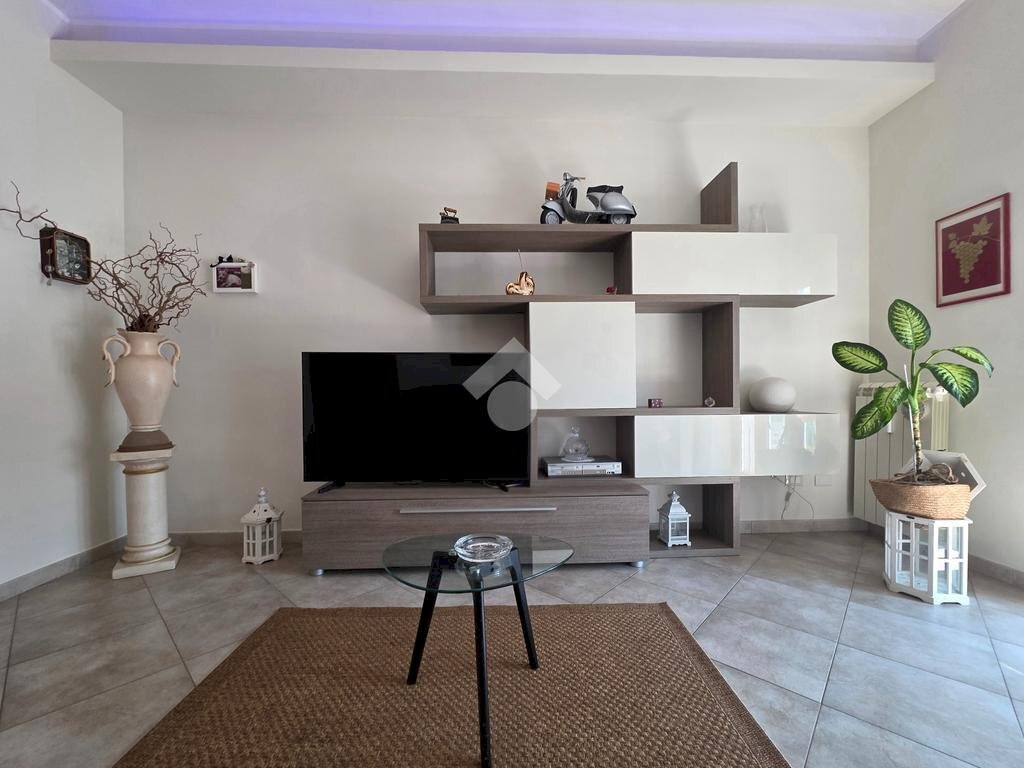 Three-room apartment Via ivrea, Rivoli - photo 1