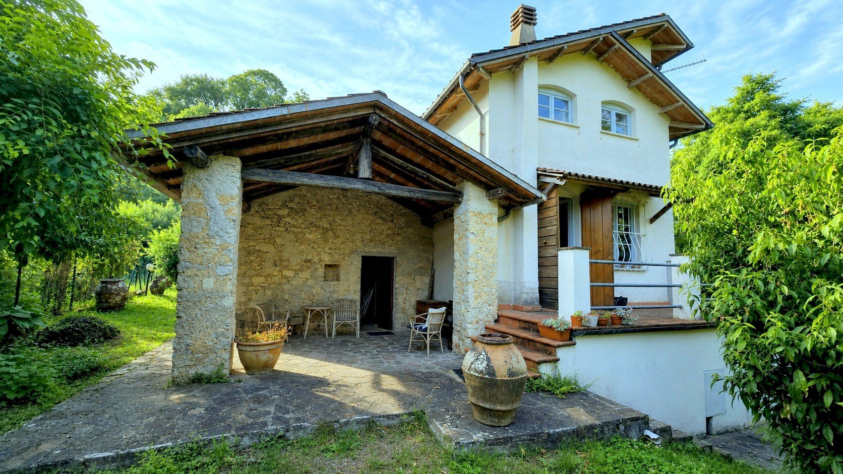 Villa Molazzana - photo 1
