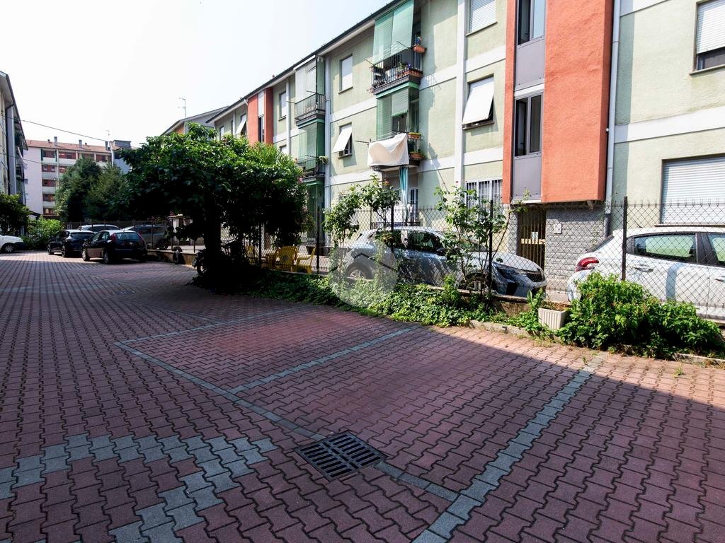 Bilocale Via Moltrasio, Milano (zona Baggio) - foto 2