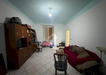 Four-room apartment Via Mario Piana, Genova (neighborhood Cornigliano) - photo 2